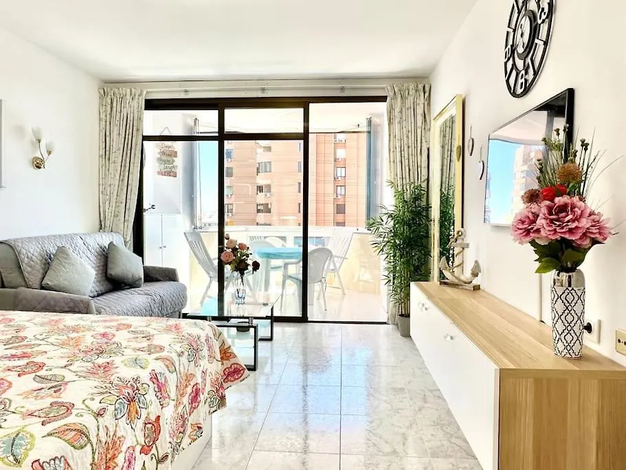 Central Fuengirola Studio Apartment With A Sea View Hiszpania