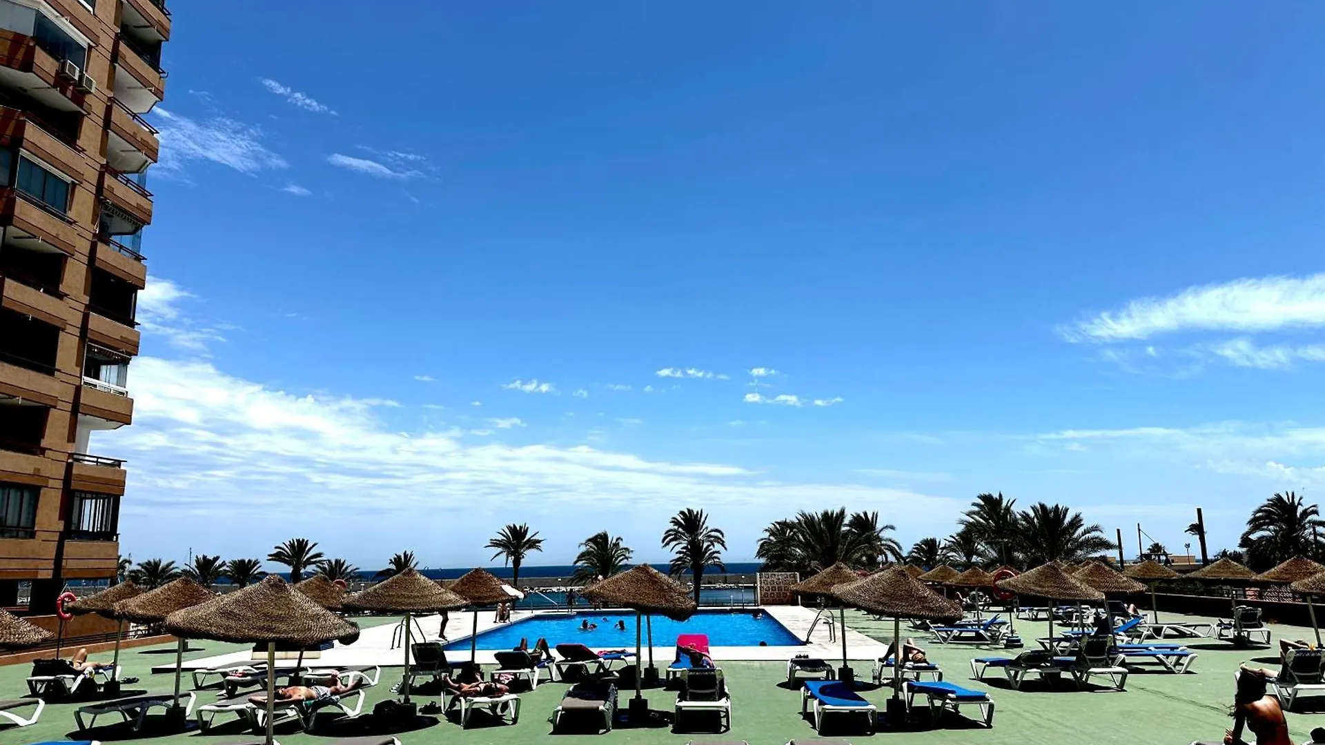 Central Fuengirola Studio Apartment With A Sea View