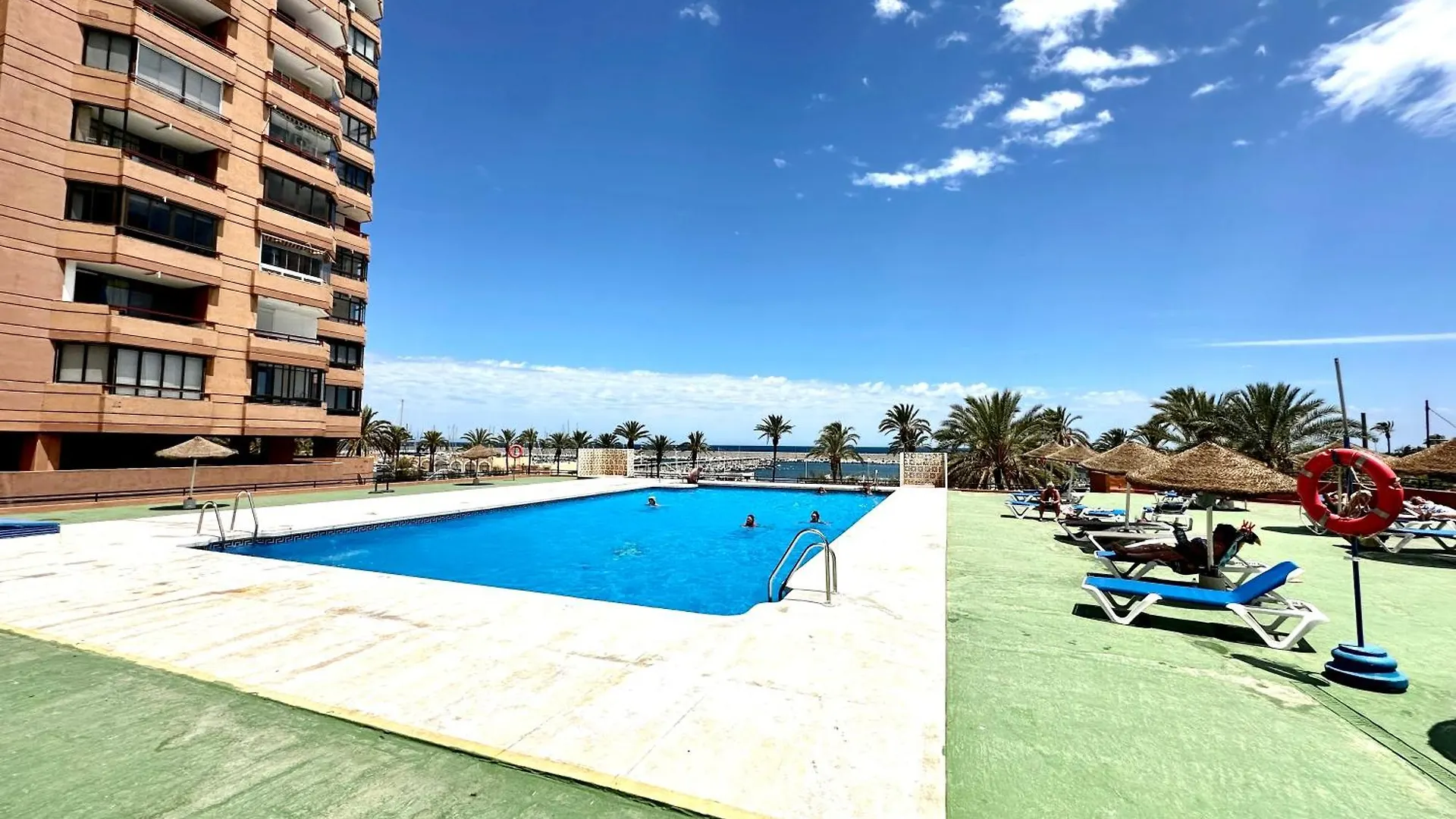 Central Fuengirola Studio Apartment With A Sea View Hiszpania